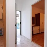 Apartman By The Sea Brna - Korcula - 9159 *