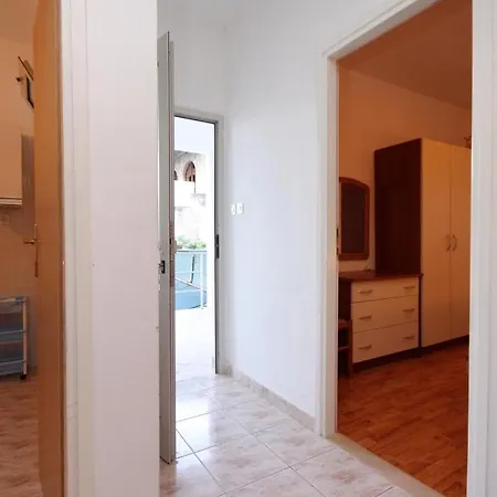 Apartment By The Sea Brna, Korcula - 9159 *